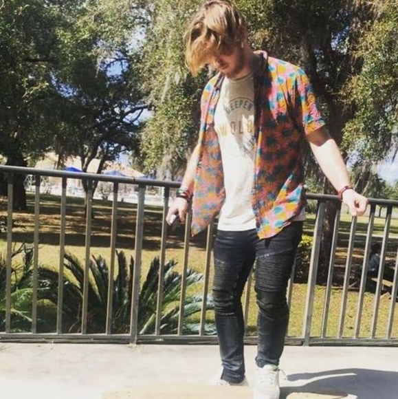 Meet your Posher, Jobey - Picture 1 of 1